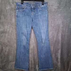 VTG women's American Eagle Hipster Jeans Sz 8 Light Wash Blue Distressed Flared